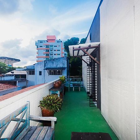 Economy Apart Natal Bagian luar foto