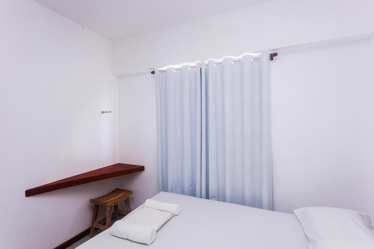 Economy Apart Natal Bagian luar foto