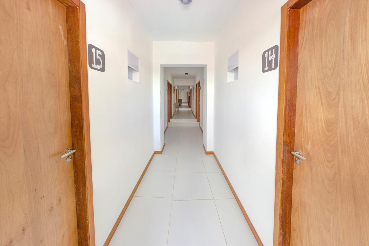 Economy Apart Natal Bagian luar foto