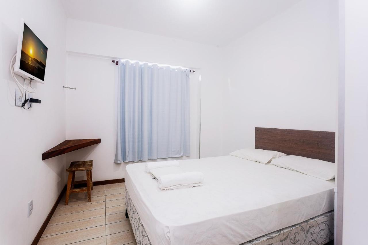Economy Apart Natal Bagian luar foto